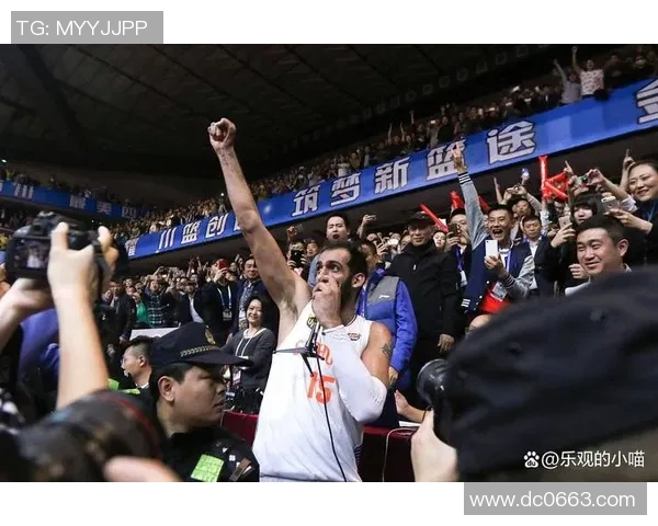 掘金与快船微博热议赛季对决球迷观点引发关注