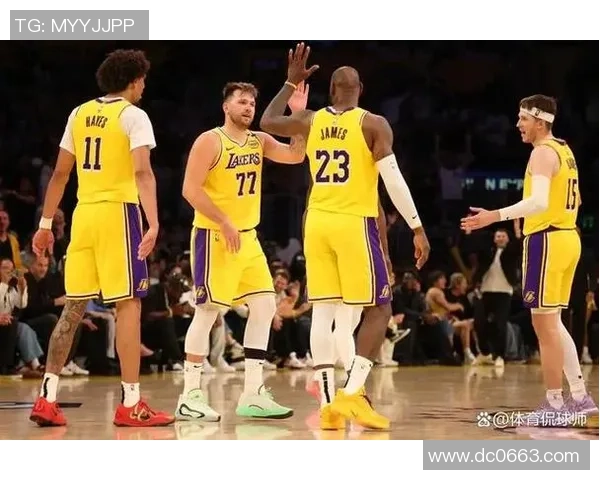 热火与湖人激战正酣谁将赢得这场精彩对决的胜利